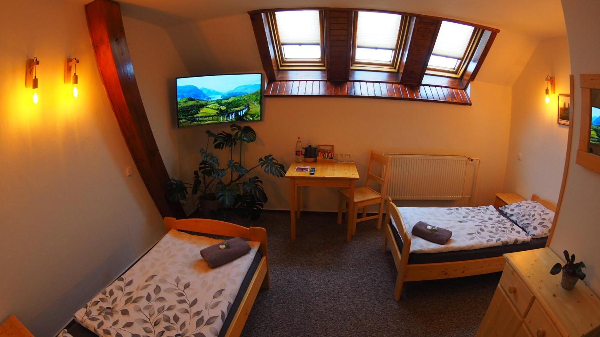 Hotel Britannia Vsetin Luaran gambar