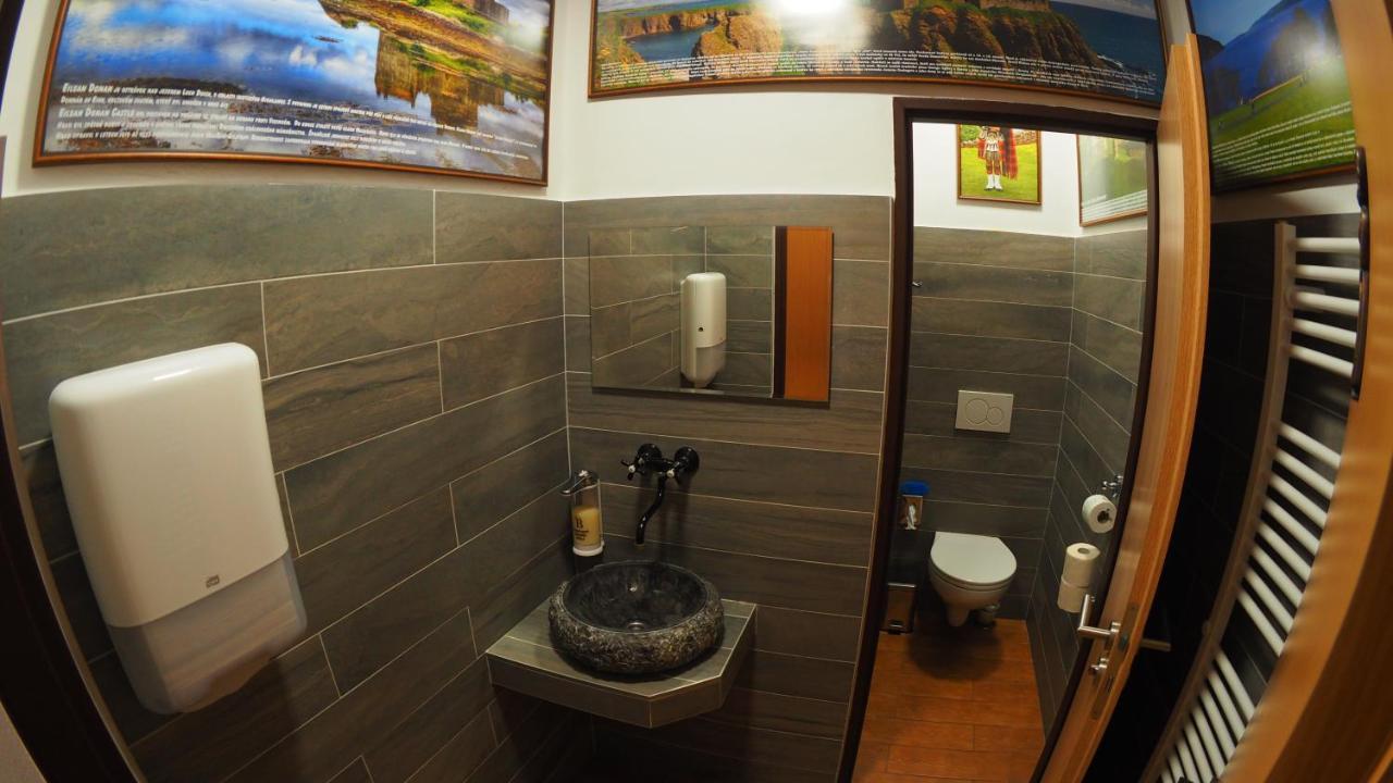Hotel Britannia Vsetin Luaran gambar