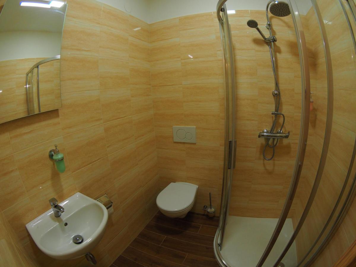 Hotel Britannia Vsetin Luaran gambar